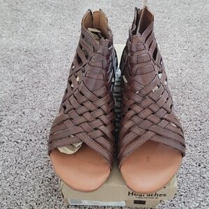 Bearpaw women sandals